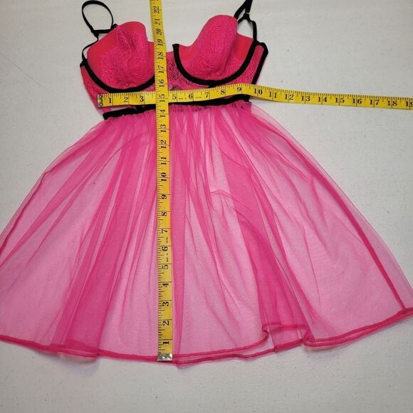 Victoria's Secret Pink and Black Chemise - Picture 11 of 12